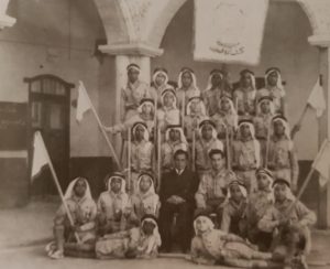 فريق الكشافة في المدرسة الأحمدية عام 1952م