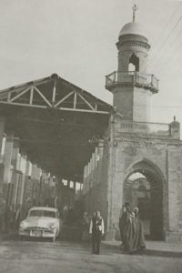 مسجد الدولة الكبير في السوق 