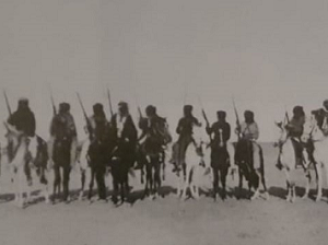 صورة نادرة للجيش الكويتي في موقعة الرقعي عام 1347(1928م)