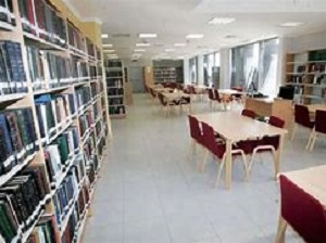 القراء في الكويت يهجرون المكتبات العامة 