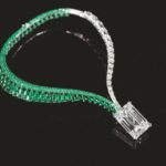 Read more about the article الماسة «عديمة اللون» بـ 34 مليون دولار