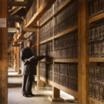 Read more about the article من دخل العلم وحده خرج وحده !