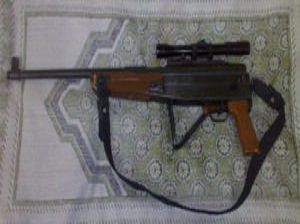 تفك (تفق) سلاح ناري