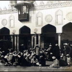 Read more about the article لا لتقبيل اكتاف المشايخ والانحناء لهم !