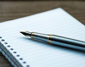 قلم ينبض بالحياة