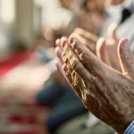 Read more about the article معنى توحيد الله وحده لا شريك له وإخلاص عبادته