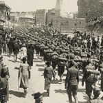 Read more about the article بريطانية تحاصر الكويت لمنع تهريب السلاح لفلسطين