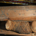 Read more about the article العثور على أول مومياء طفلة مصرية جراحها مضمدة