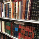 Read more about the article جديد الكتب ونوادرها في مكتبة مركز المخطوطات في أغسطس 2022