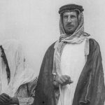 Read more about the article الرحالة توماس يقطع الربع الخالي على ظهر الجمال – الحلقة 2