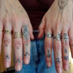 Read more about the article عصر الشباب وظاهرة الوشم والشورت القصير