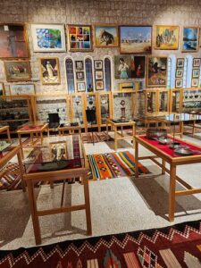 جانب من مقتنيات متحف الشيخ فيصل بن قاسم الثاني بقطر