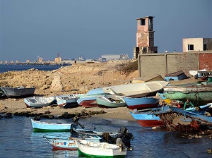 القوارب المهملة في منطقة مكس بالاسكندرية