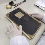 ورشة ترميم المخطوطات والكتب وتجليدها