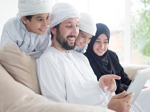  الأسرة الإسلامية والتربية الحسنة 