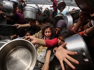 تجزيع أهل غزة وتشريدهم خارج بلادهم تحت أنظار وصمت المجتمع العربي والدولي