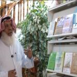 Read more about the article كاميرا جمعية الخبرة ترافق د . الشيباني في جولة مصورة بمركز المخطوطات