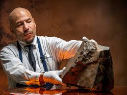 حجز نيزك يباع في مزاد في نيويورك يثير غضب النيجر