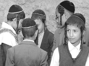 أبناء الطائفة اليهودية 