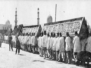 المحمل المصري في استعراض لكسوة الكعبة المشرفة أيام الملكية