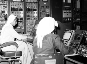 تلفزيون الكويت في بدايات بثه في مطلع الستينيات من القرن العشرين