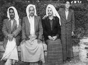 من اليمين :بدر عبدالرحمن خليفة الذكير ، بدر عبدالله الفايز ، خالد عبدالله الفايز، علي محمد الفايز