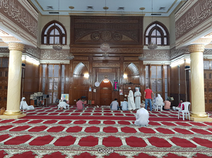 مسجد بن بحر من الداخل في مدينة الكويت 